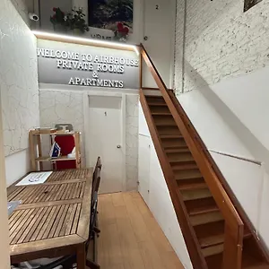 Airbhouse Private & , Sevilha Espanha